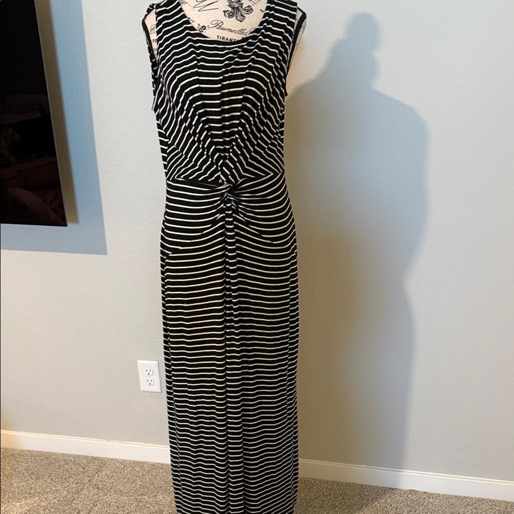 T Tahari Black and White Maxi Dress